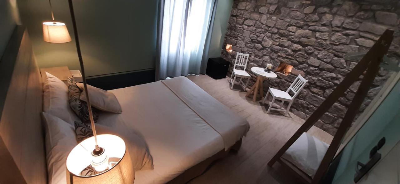 Hotel AL22 di piazza del Gesù Viterbo Esterno foto