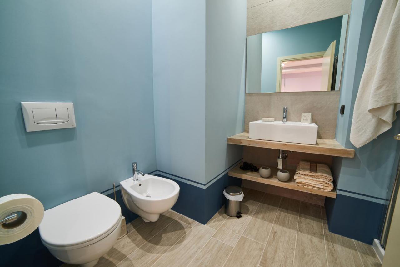 Hotel AL22 di piazza del Gesù Viterbo Esterno foto