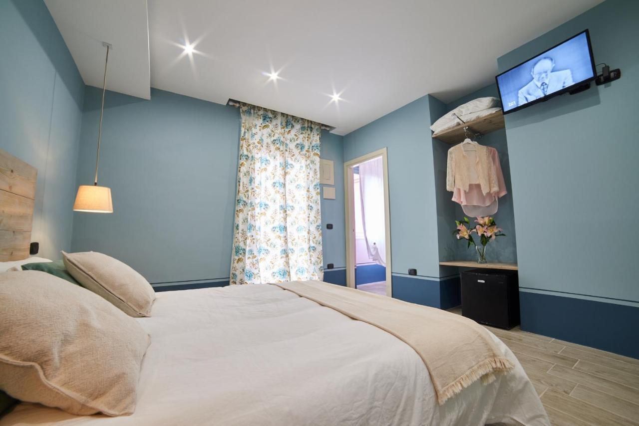 Hotel AL22 di piazza del Gesù Viterbo Esterno foto