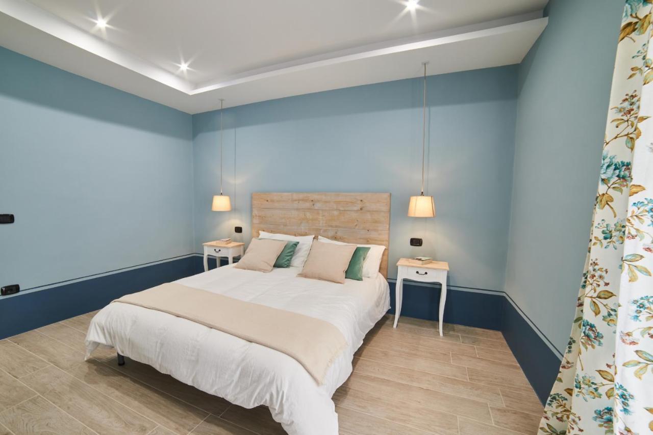 Hotel AL22 di piazza del Gesù Viterbo Esterno foto